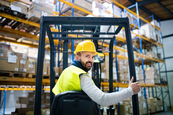 Introducing advanced warehousing automation into your operation can help your facility increase efficiency, productivity and business agility.